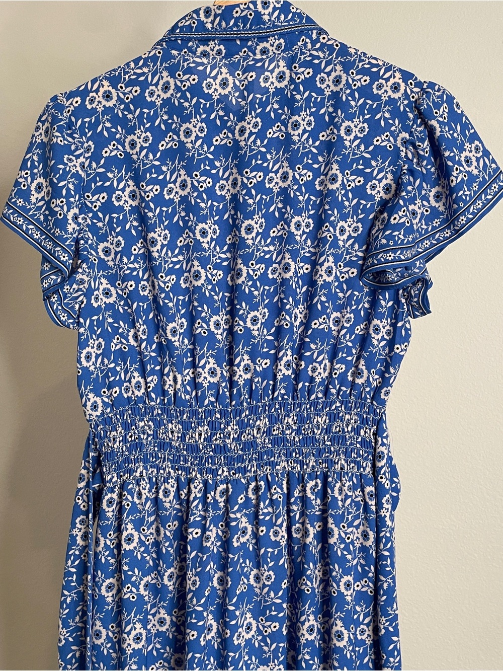 Max Studio London Blue and White Floral Button-Up Maxi Dress with Tie Waist - Picture 7 of 11